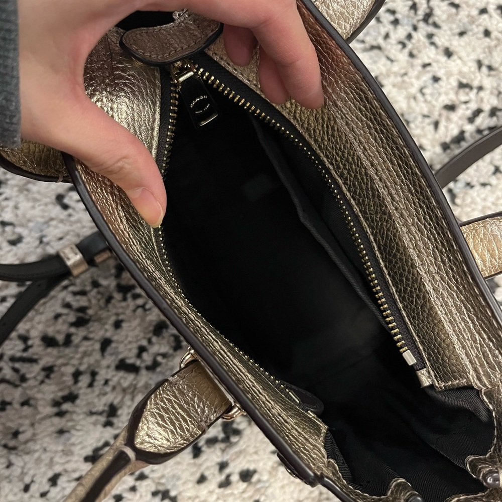Authentic Gold Metallic Coach Swagger - Picture 9 of 12